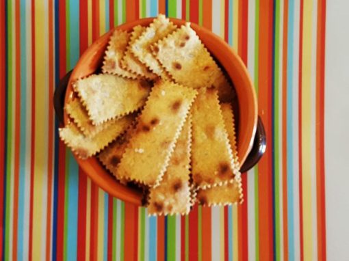 Cracker integrali speziati cotti in padella