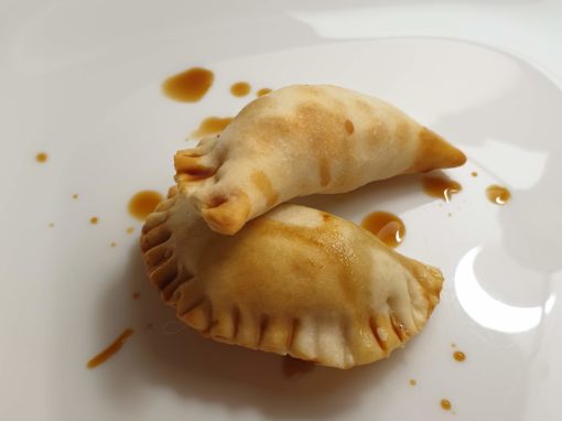Ravioli cinesi cotti nella friggitrice ad aria