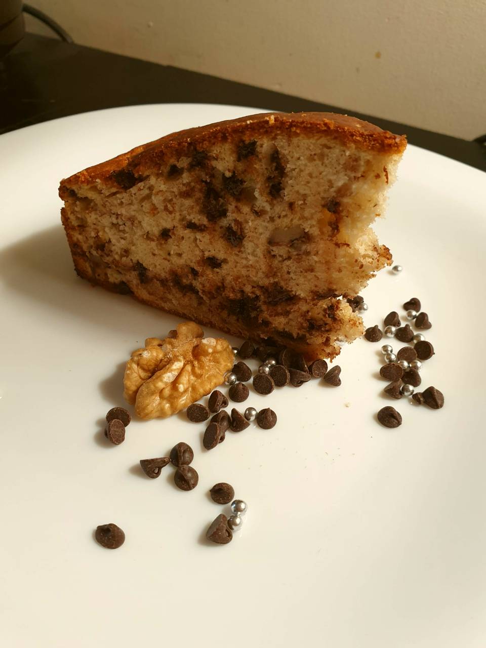 Torta di banane integrale con gocce di cioccolata